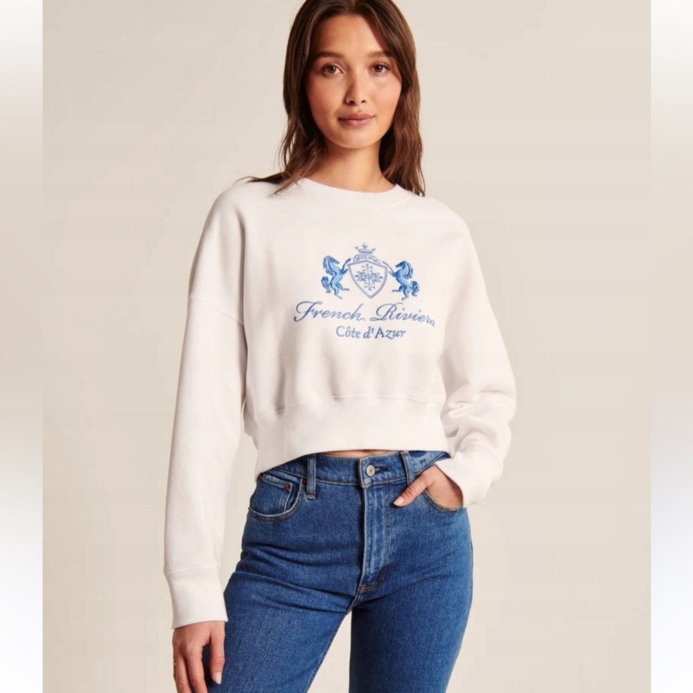 Abercrombie & Fitch Soft White Sweatshirt. Size Xl